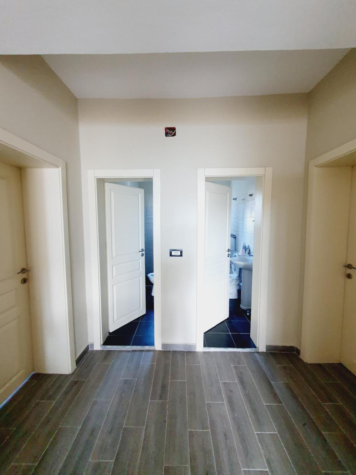 Klerichi Hotel Tiranë Ngoại thất bức ảnh