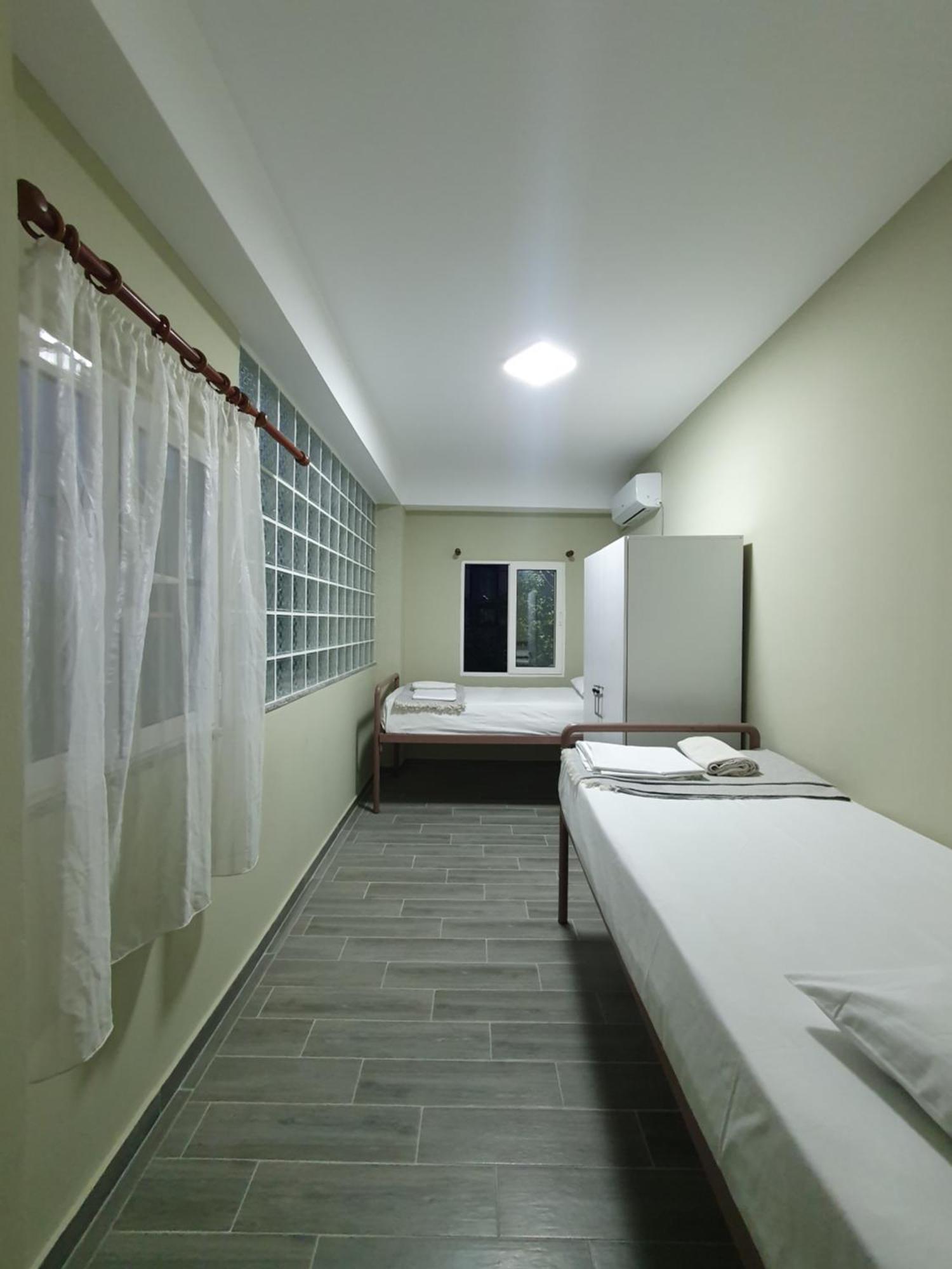 Klerichi Hotel Tiranë Ngoại thất bức ảnh