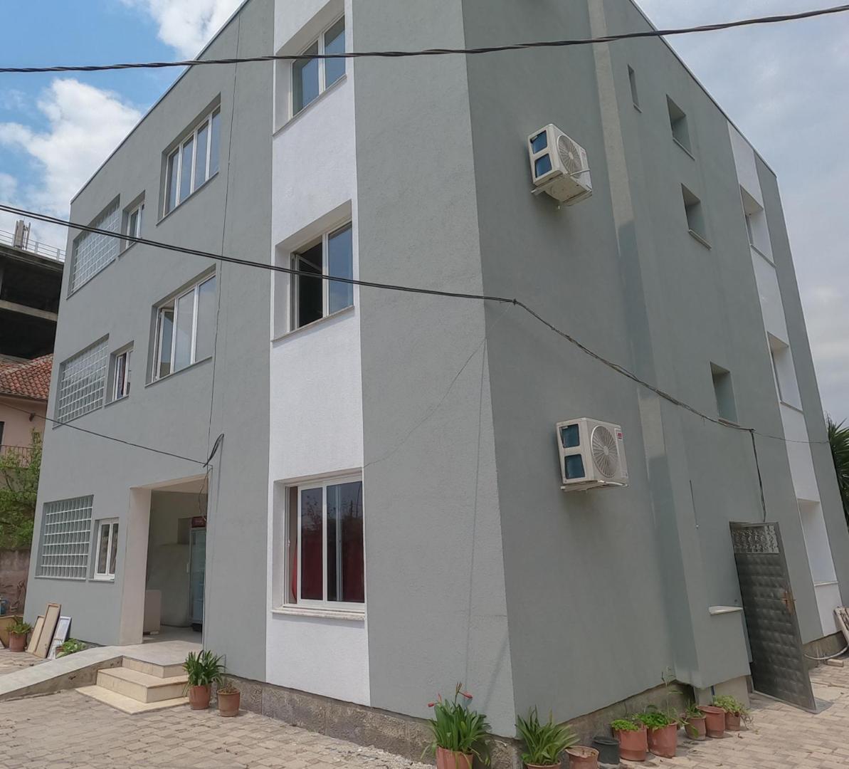 Klerichi Hotel Tiranë Ngoại thất bức ảnh